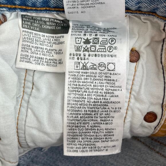 Levi's High Rise Ripped Blue Jeans - Picture 13 of 15